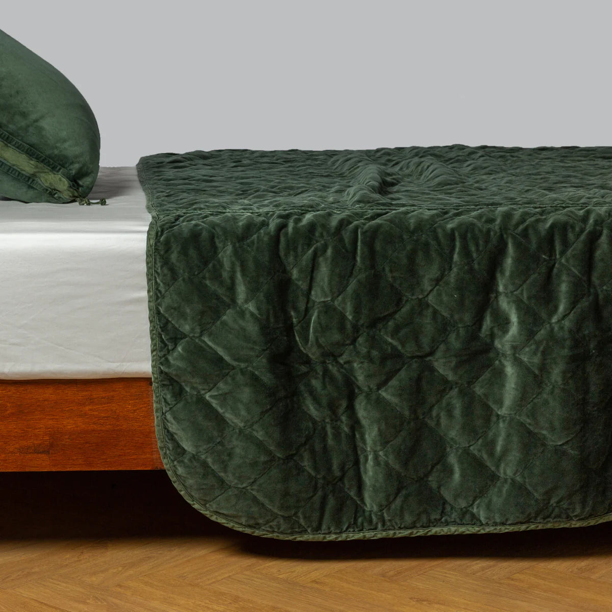 Harlow Collection
