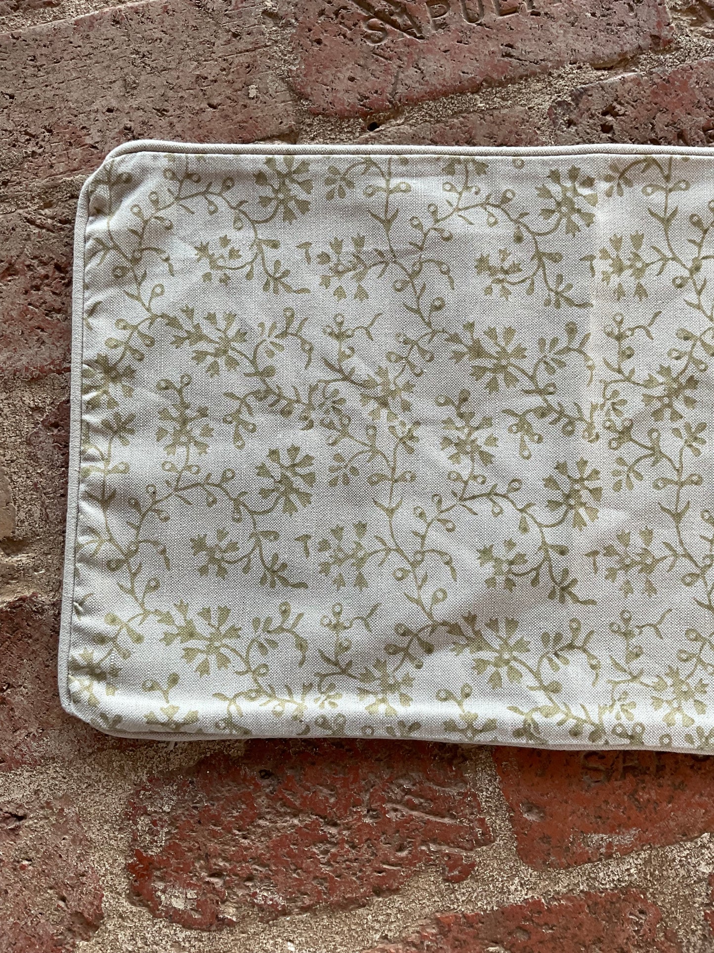 Clover Lumbar Pillow
