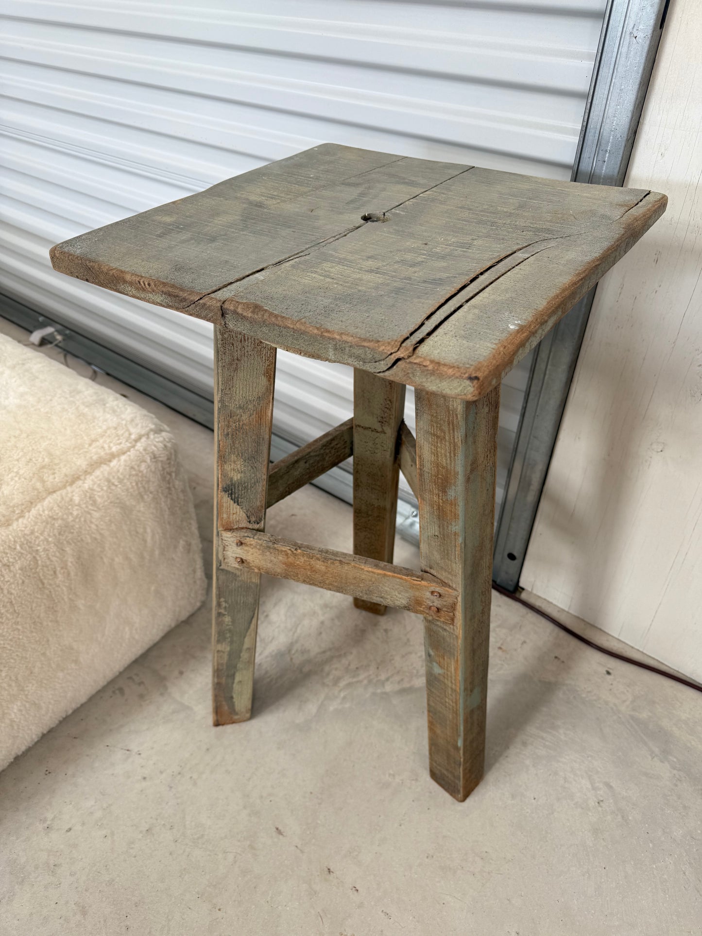 Swedish Blue Potters Stand