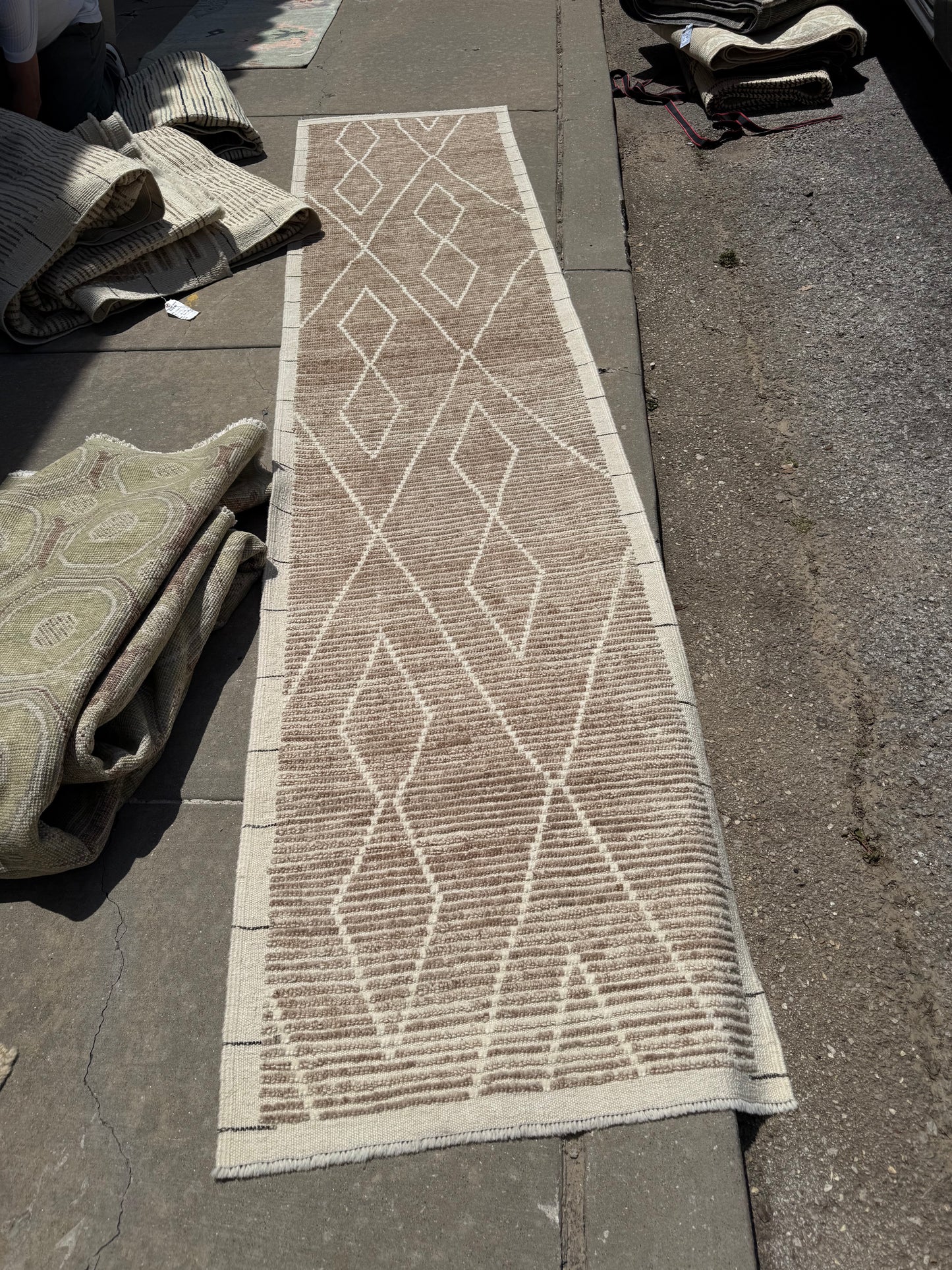 Neutral Stripe Runner