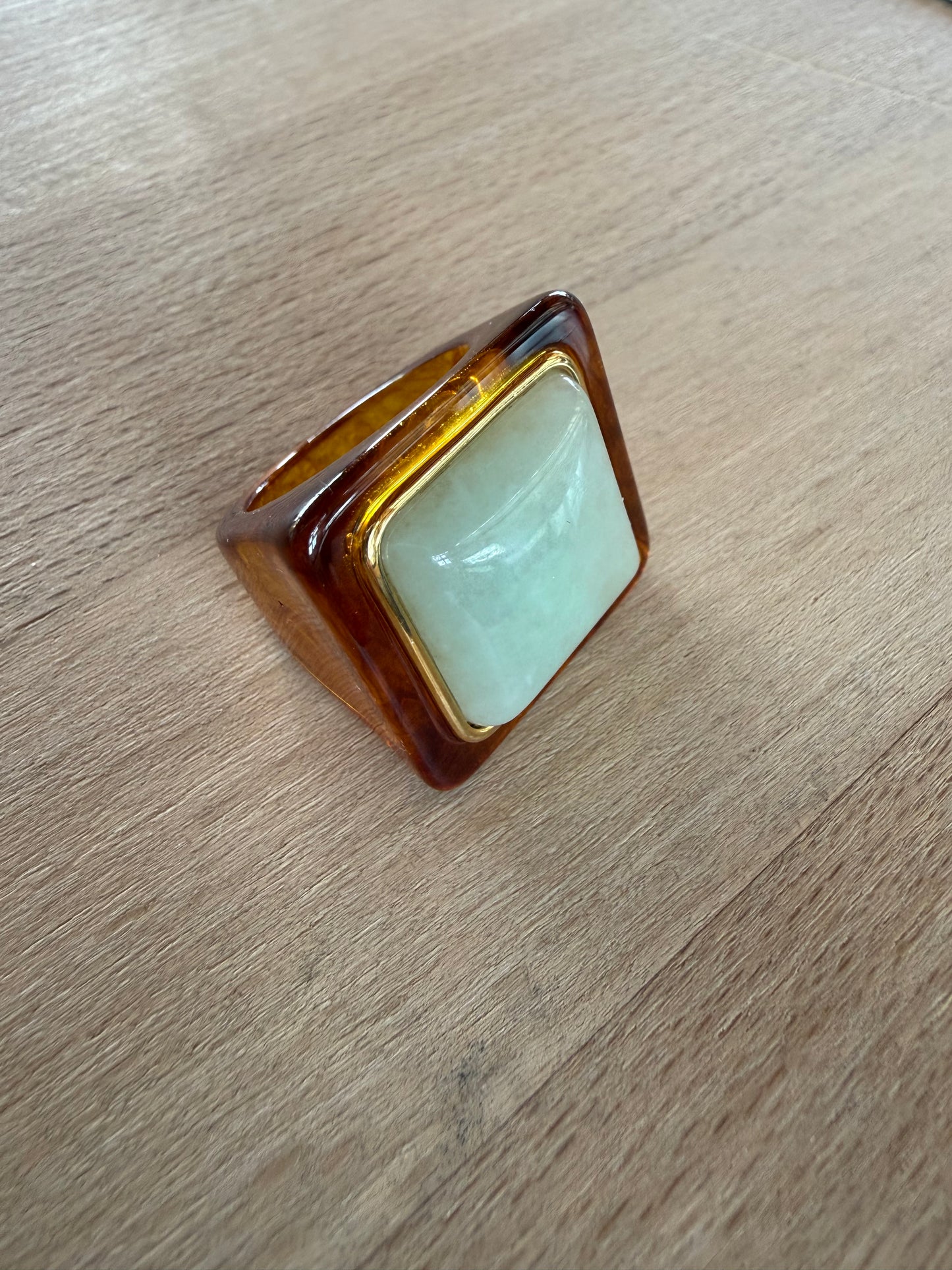 Tortoise Shell Resin / Aquarium Quartz Ring