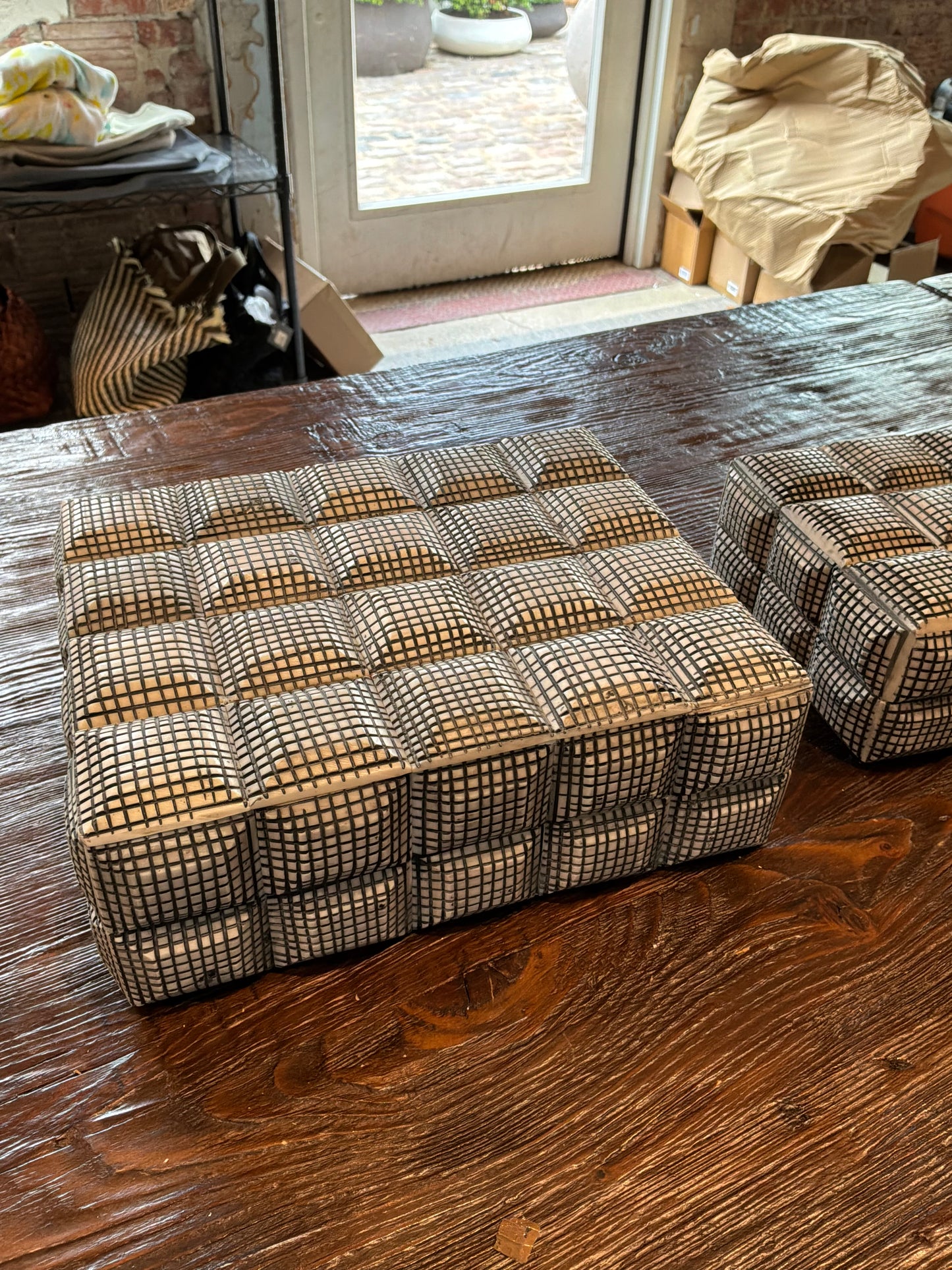 3D Bone Box with Grid Carving Large