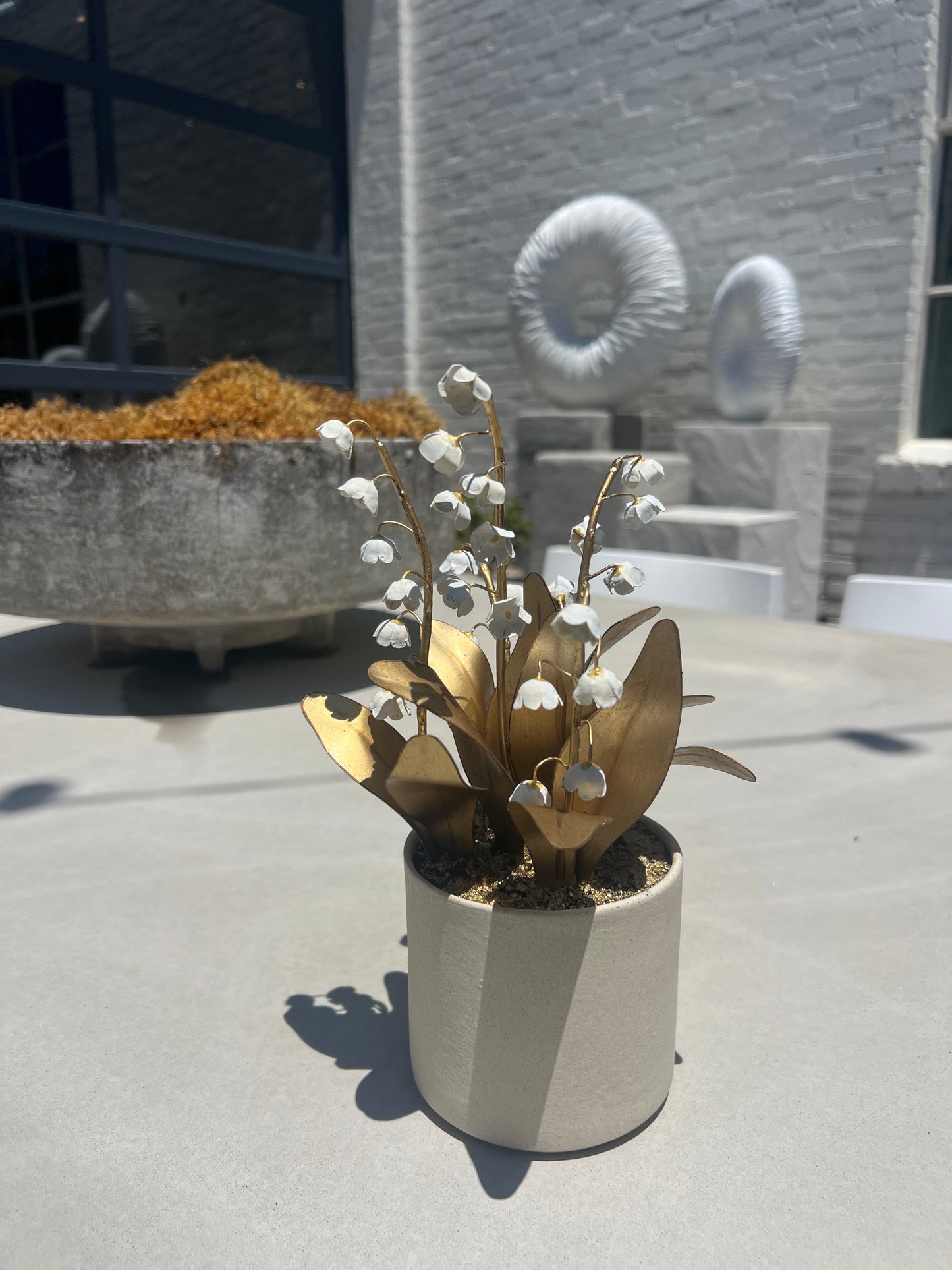 Lotv in Gold and White