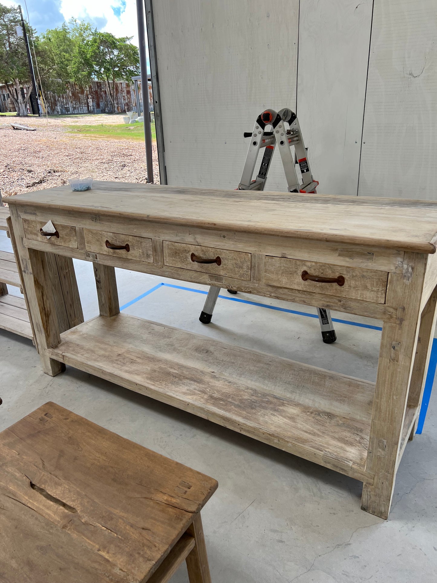 Bleached Console