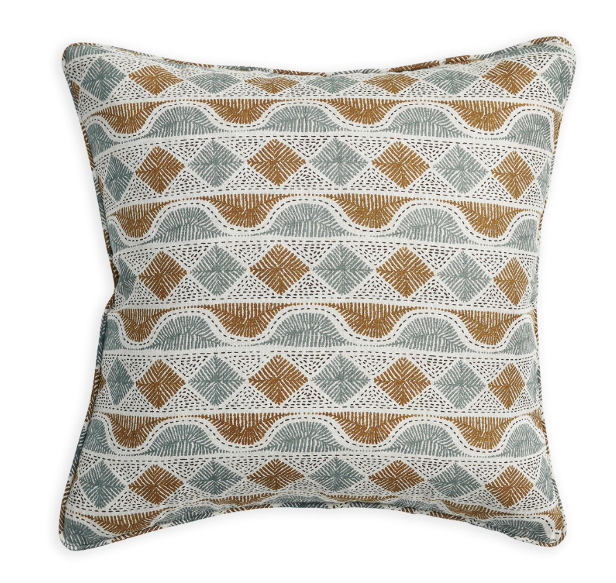 Fulia Pillow