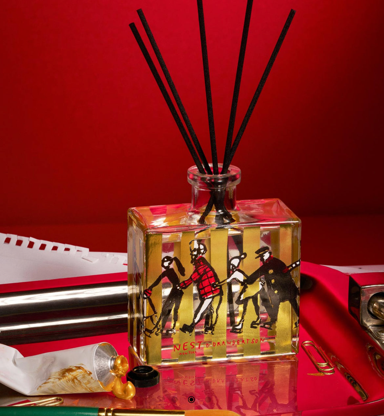 Nest Holiday Fragrance X D. Rawbertson Holiday Ice Skaters