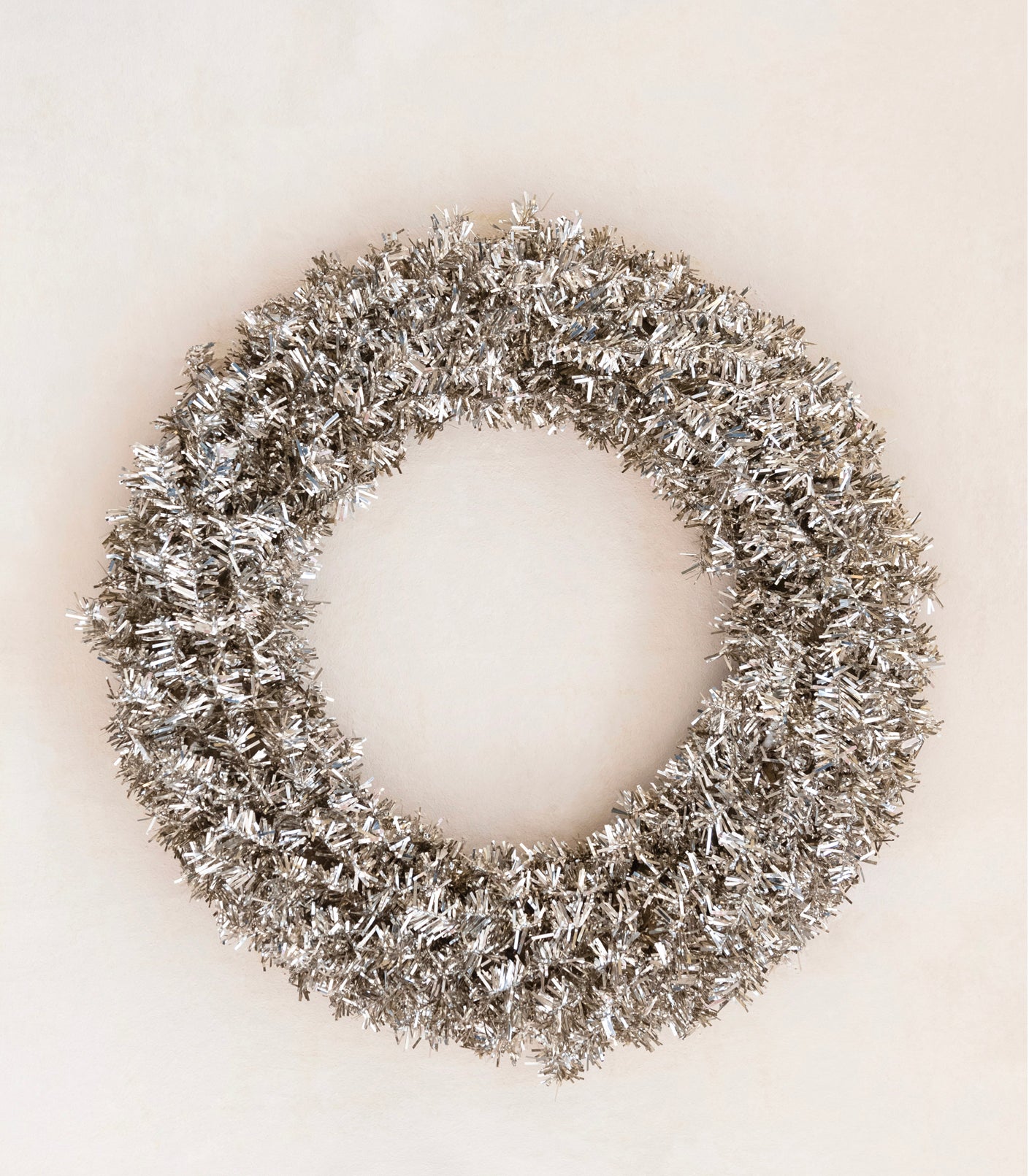 22" Round Tinsel Wreath, Silver Finish