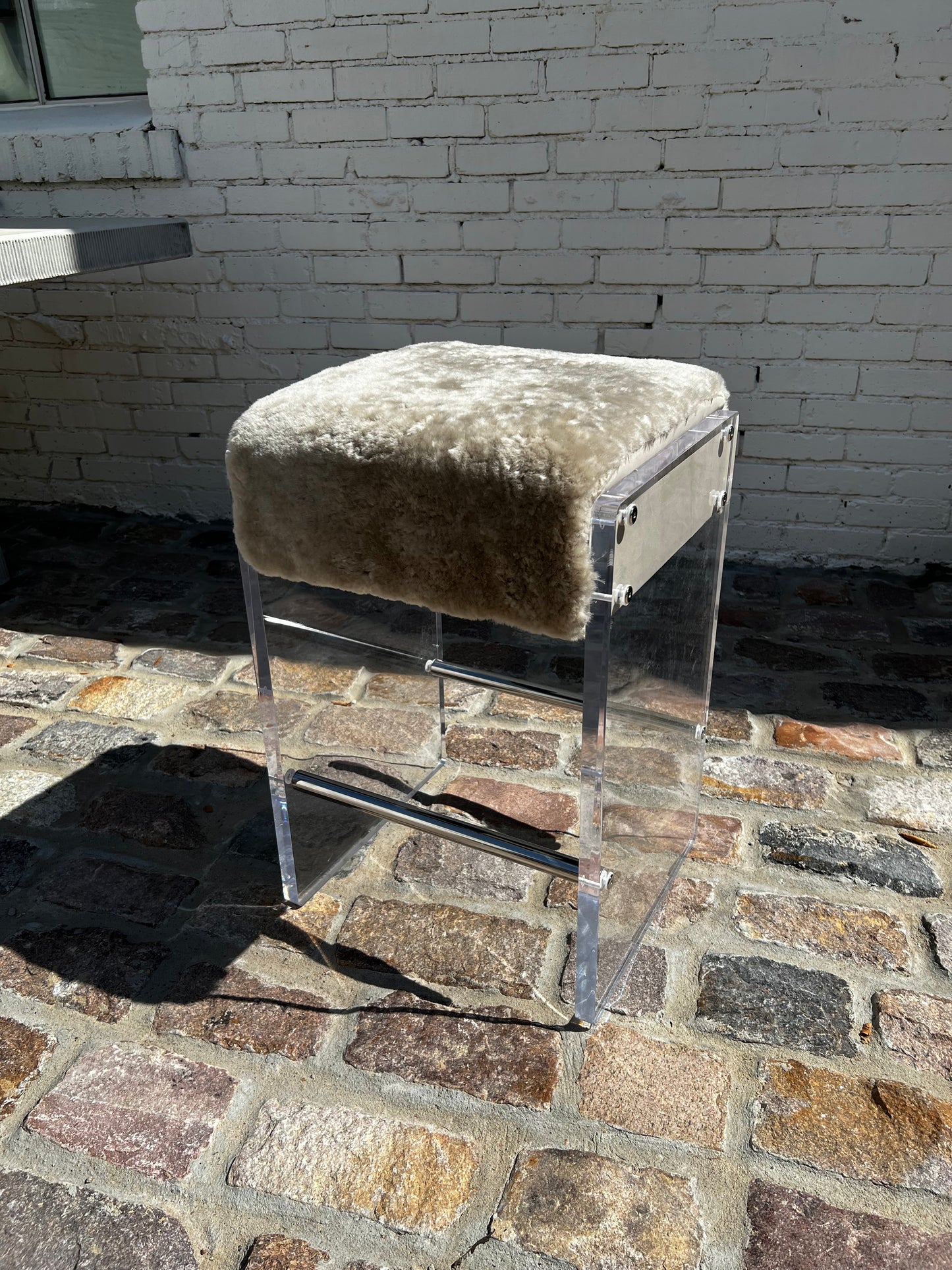 L9196-10 Counter Stool