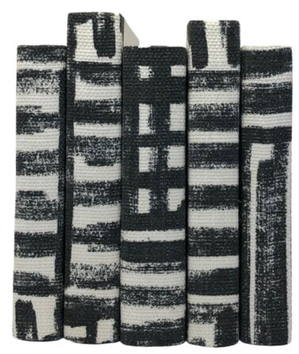 Black & White Brushstrokes Books set/10