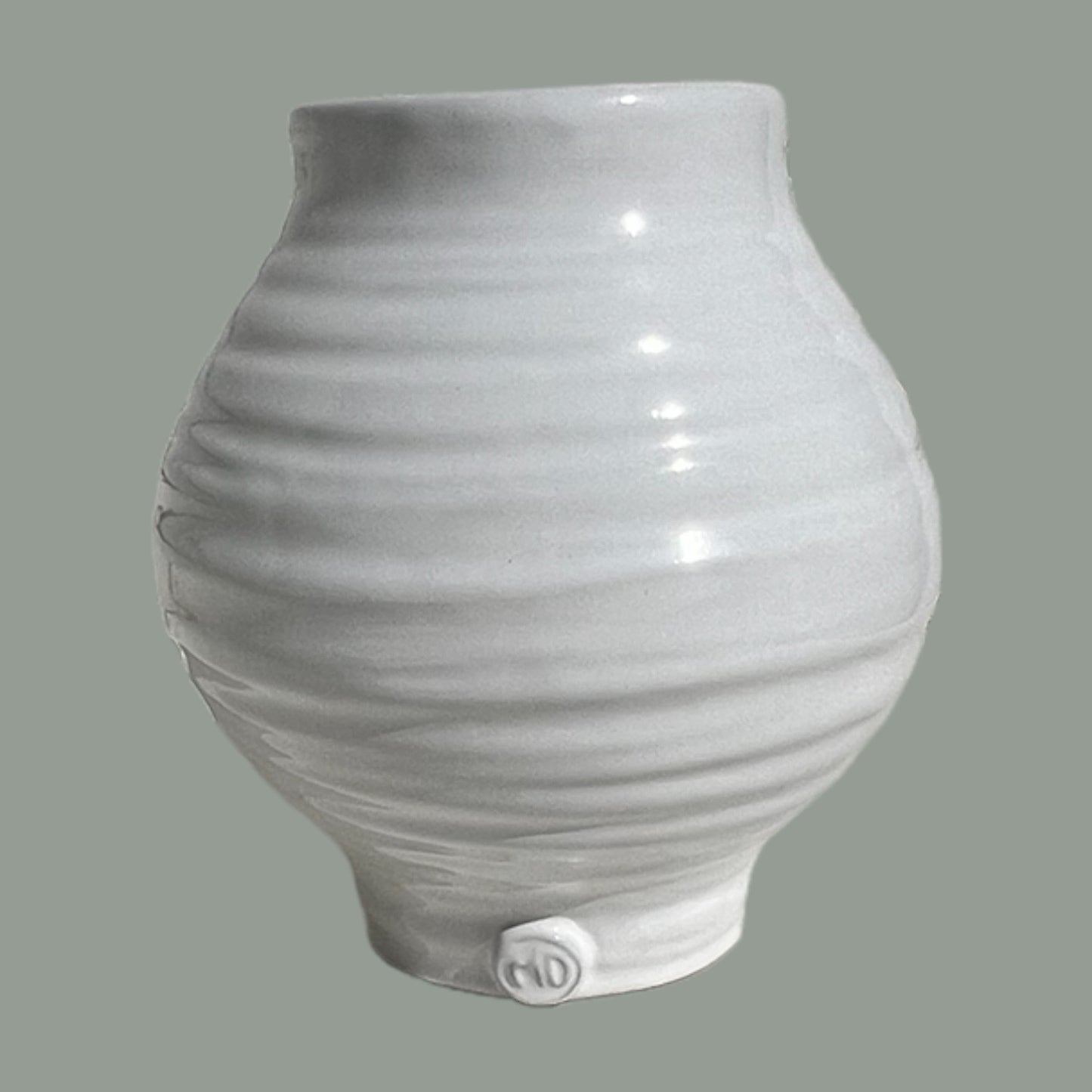 Montes Doggett Vases 810