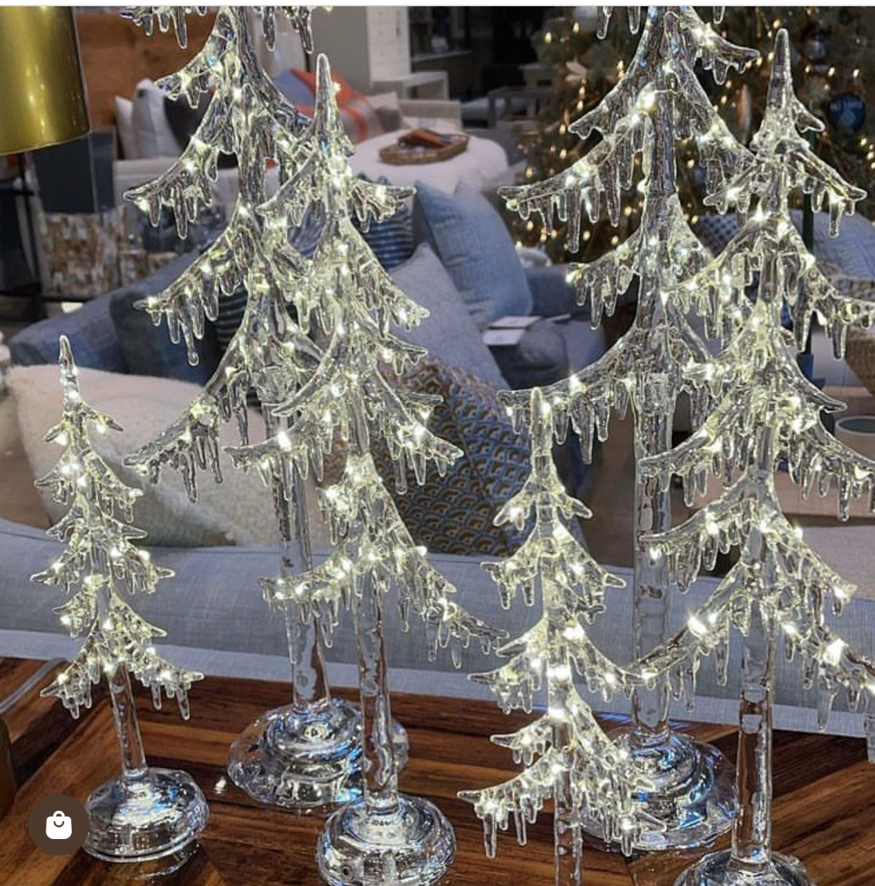 Frosted Icicle Tree w/Lights