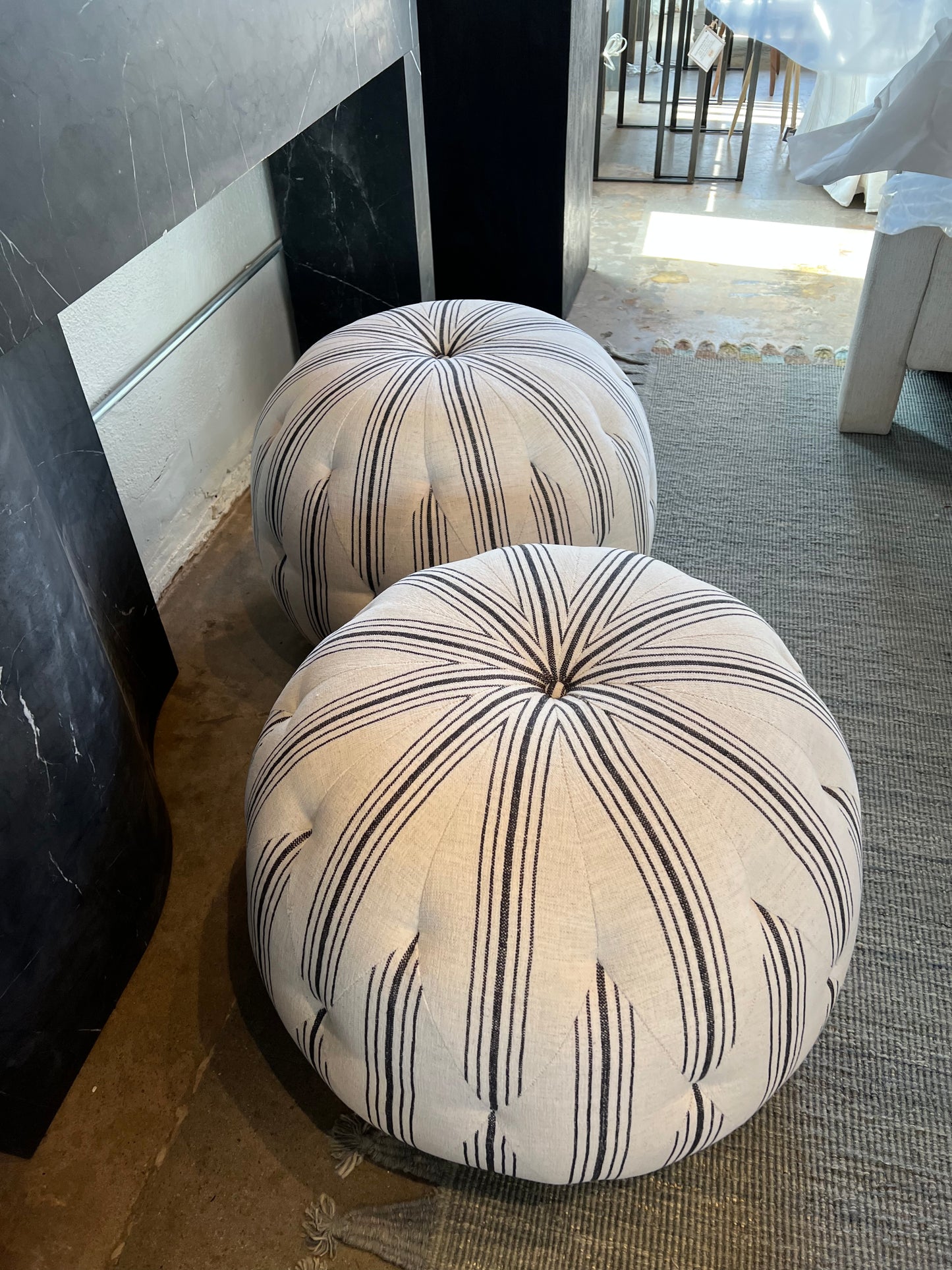 26" Pouf - Braxton Charcoal