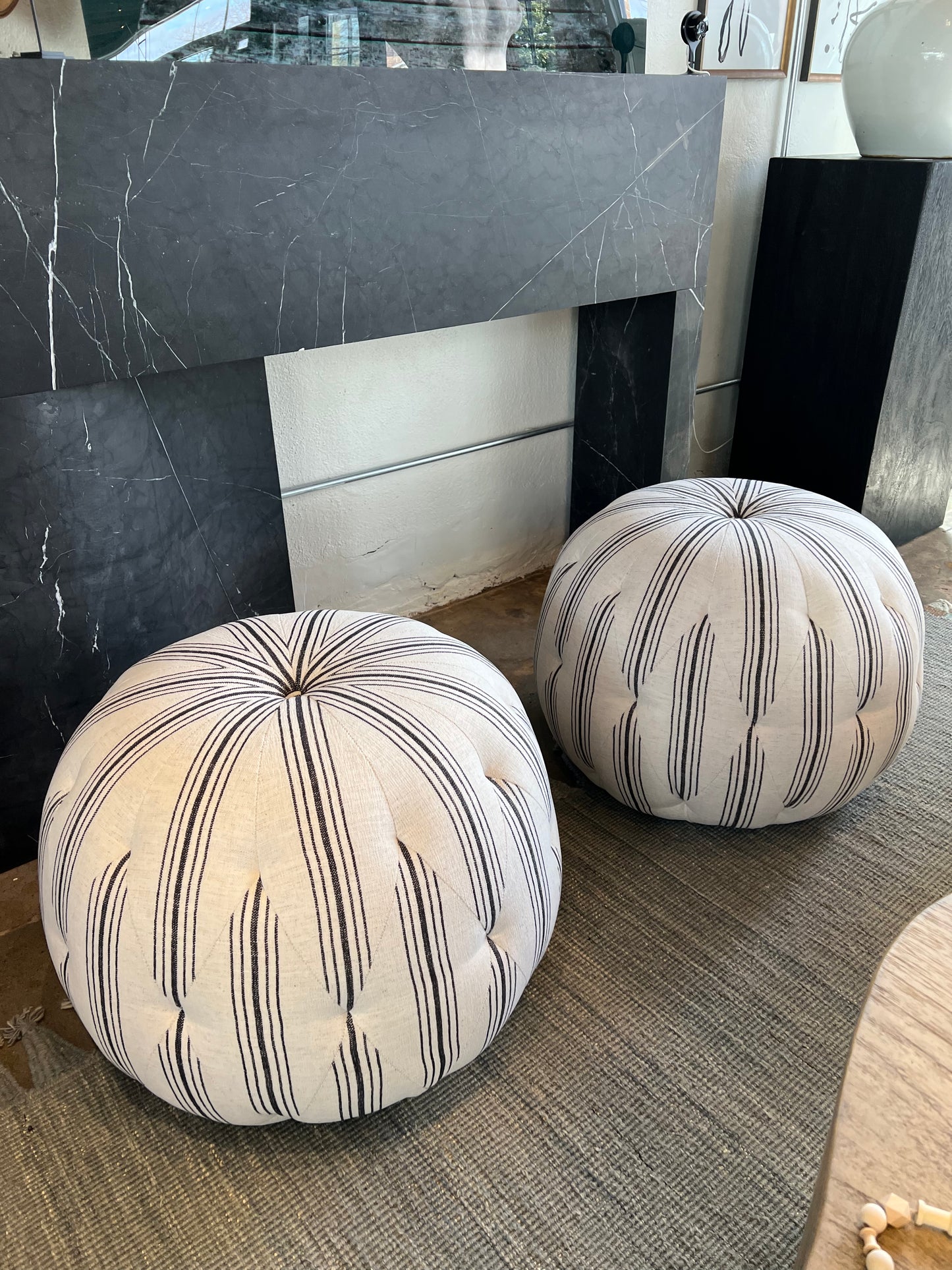 26" Pouf - Braxton Charcoal