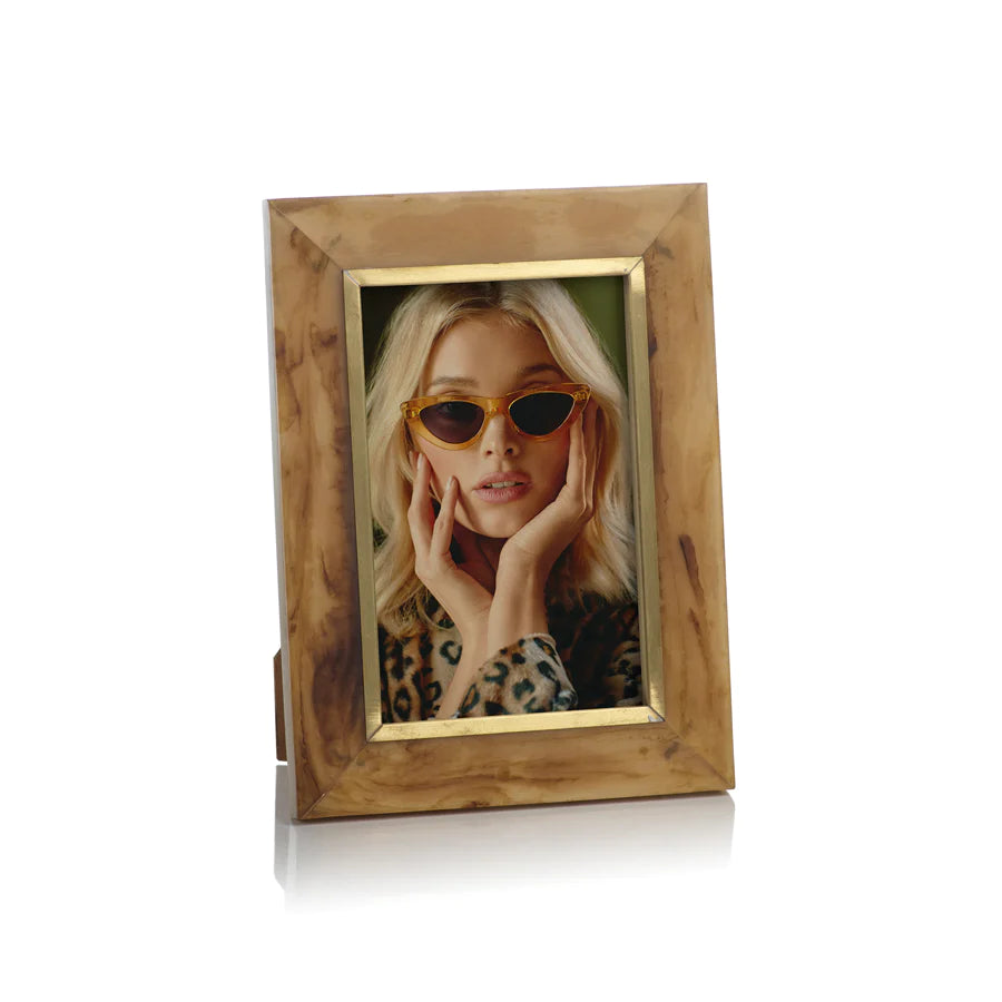 Horn Design Inlaid Frame