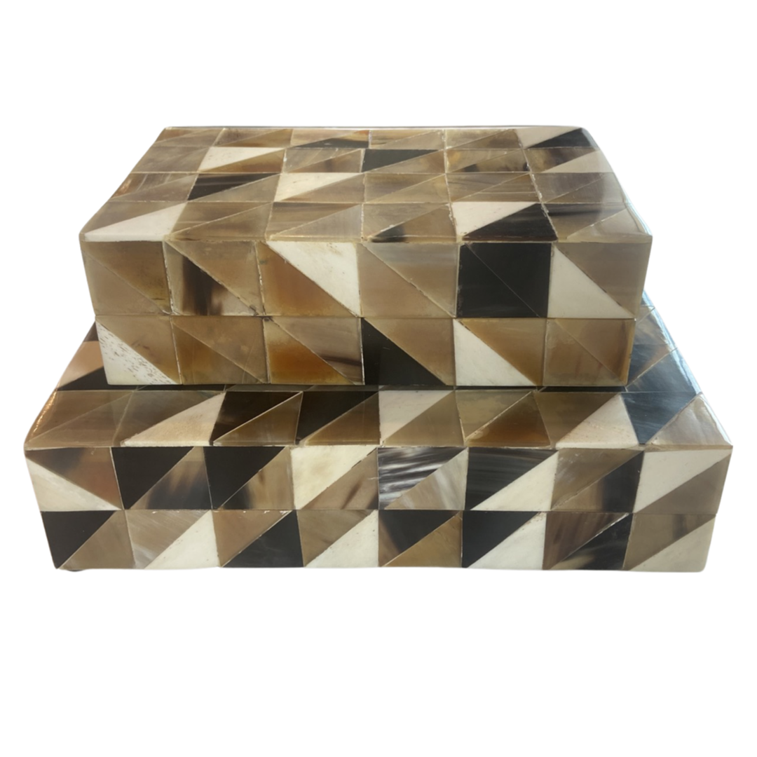 Boxes T734