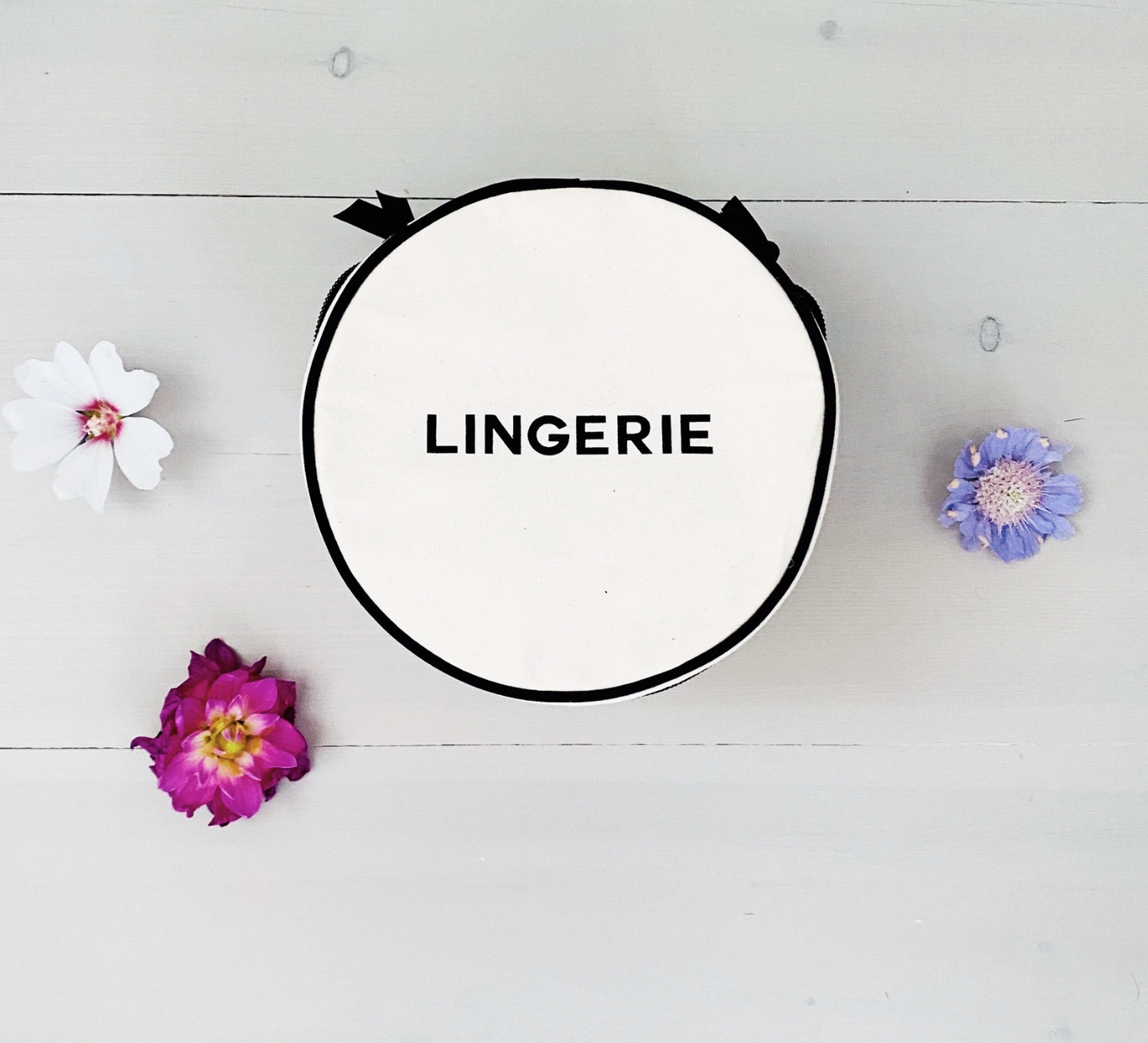 Round Lingerie Case