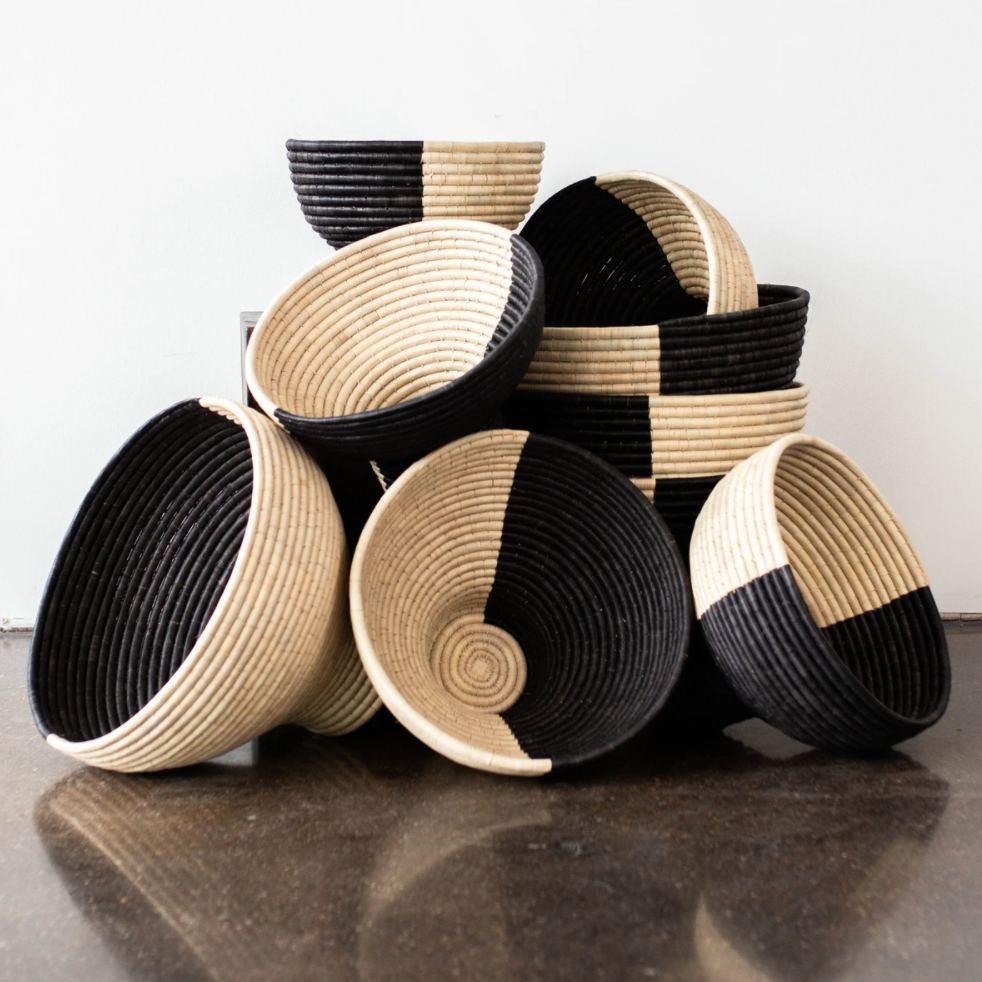 Pedestal Basket
