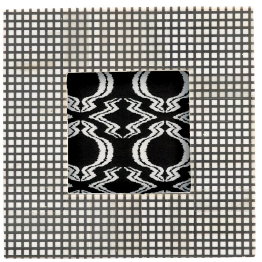 Photo Frame with Checked Pattern