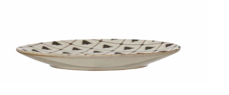 Stoneware with Tree Pattern