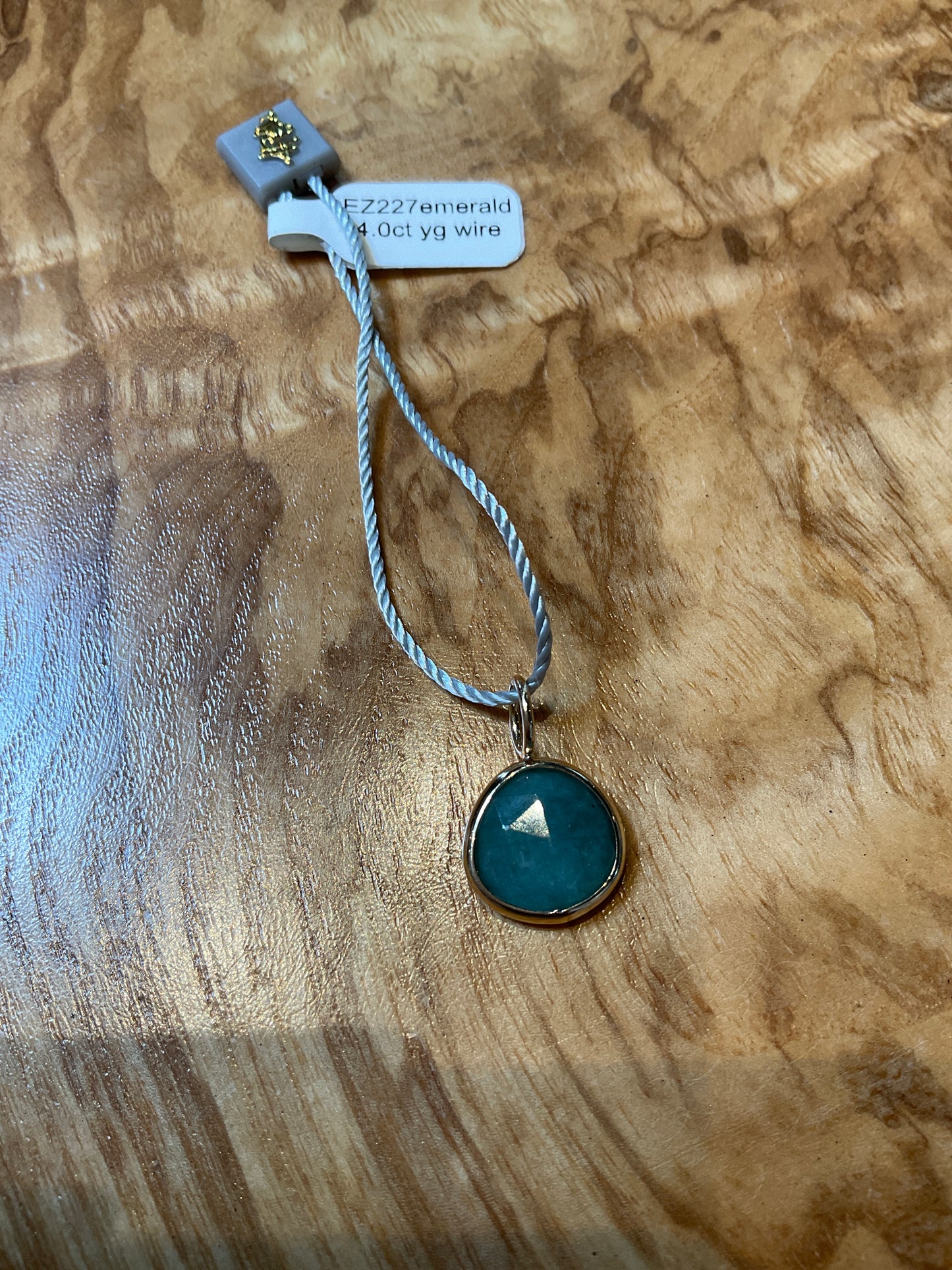 4ct Emerald Elizabeth Stone