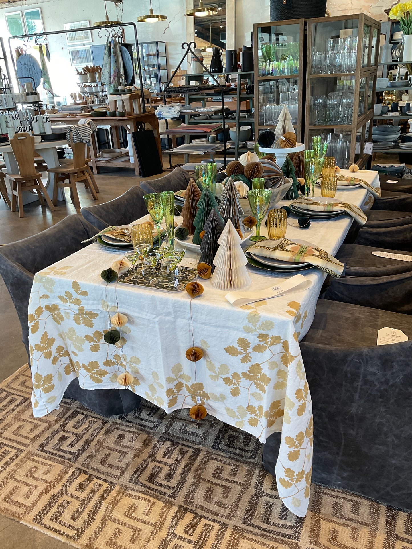 Rovere Linen Napkins, Kitchen Towels & Tablecloth