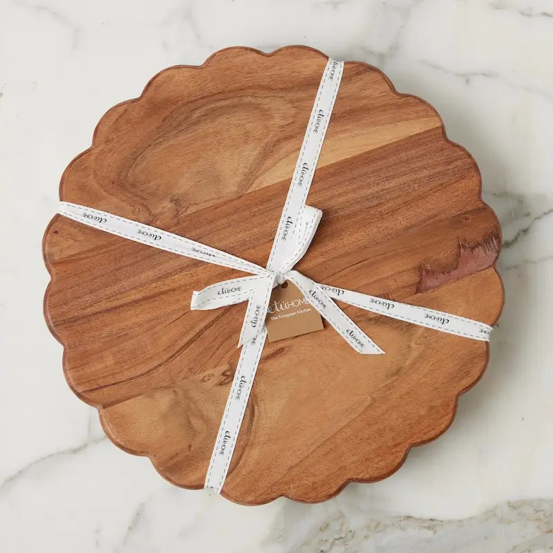 Round Footed Scalloped Board
