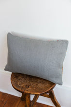 Load image into Gallery viewer, Vintage quilt Lumbar pillows
