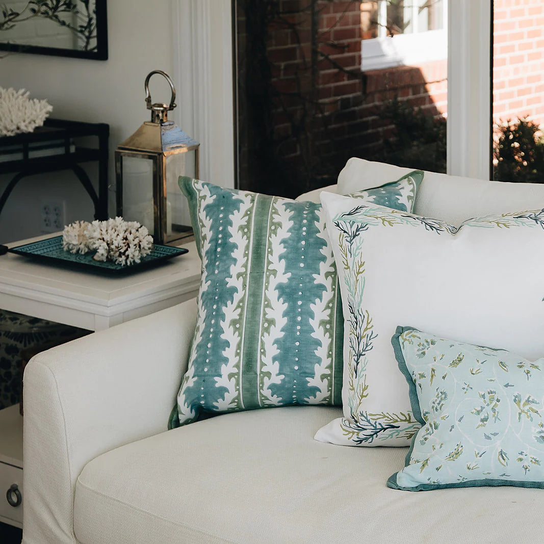 Gustavia Pillow 22 x 22