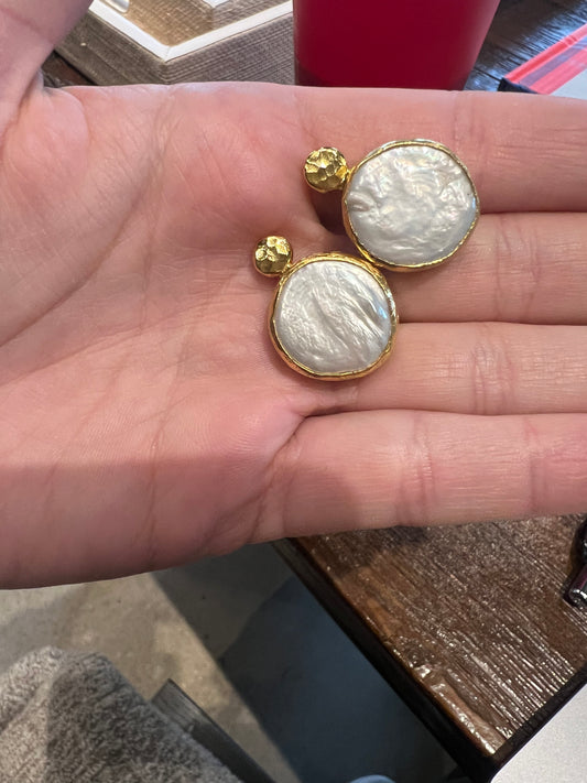 Brass Goldplated Earrings Baroque Pearl