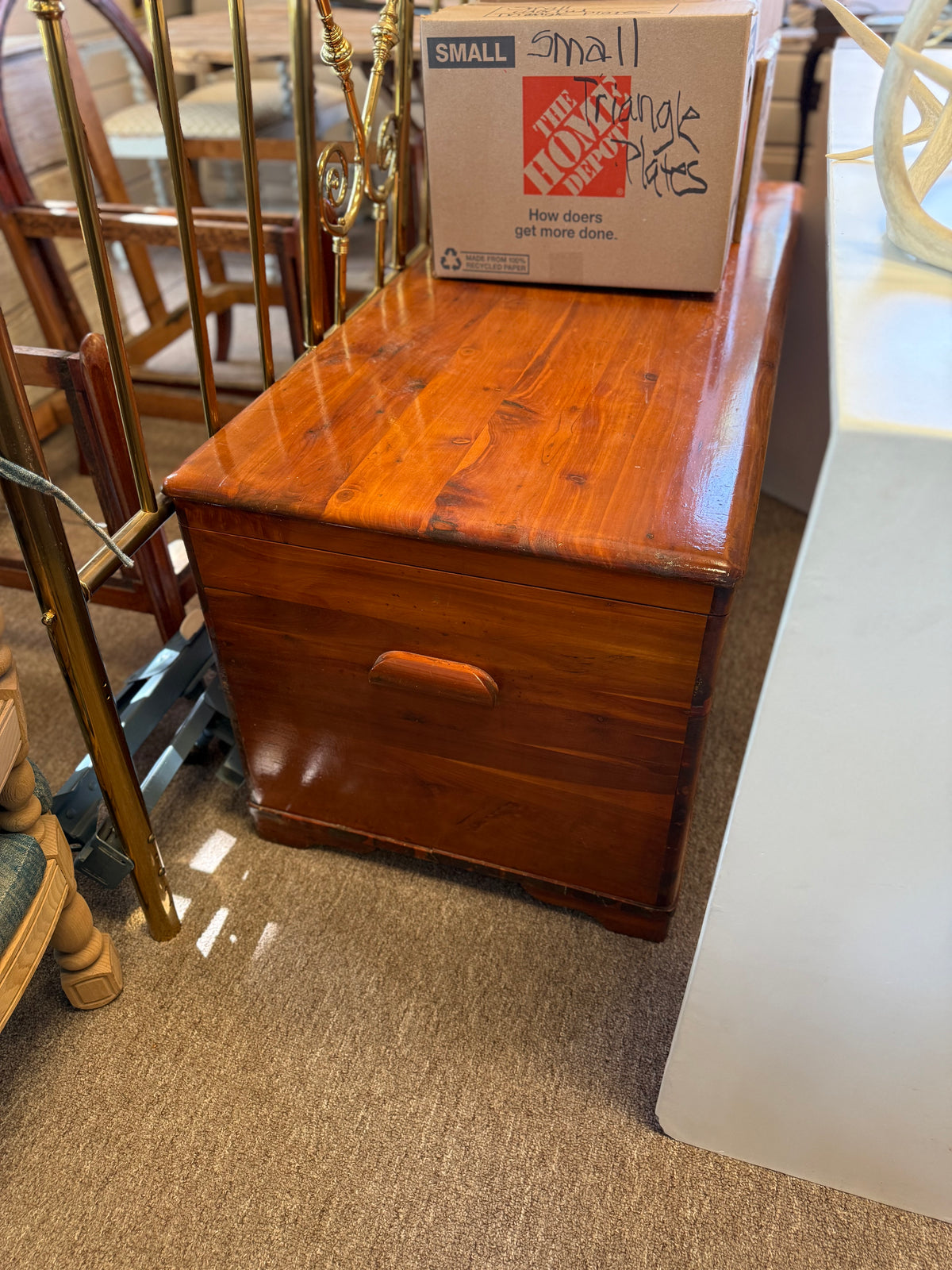 Large Pine Blanket/Storage Chest