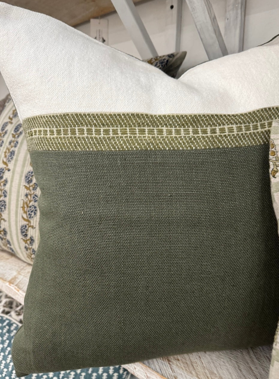 Salta Pillow