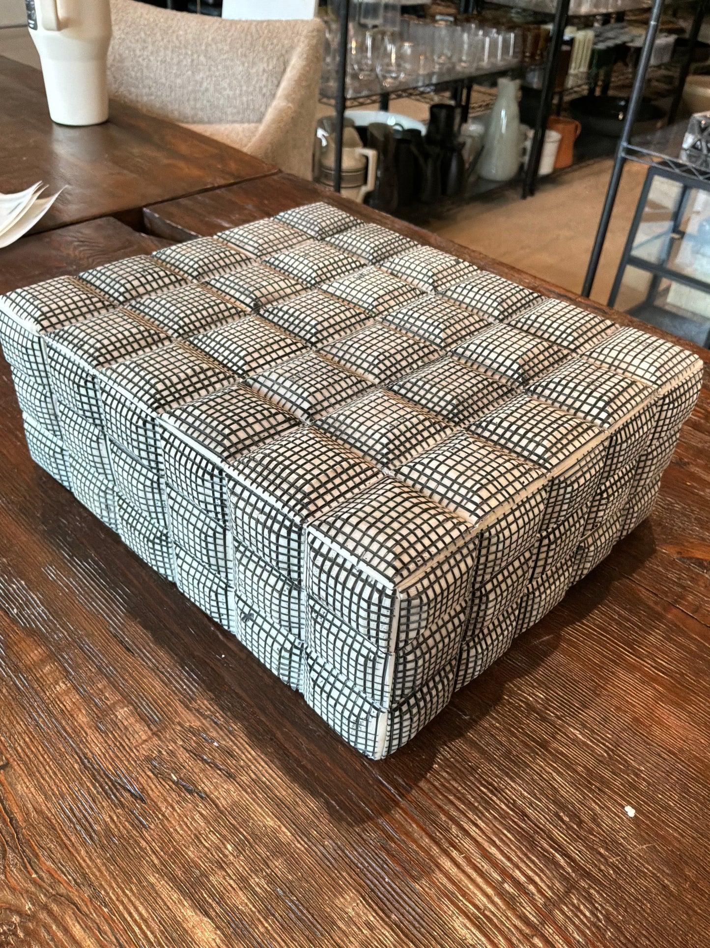 3D Bone Box with Grid Carving XL