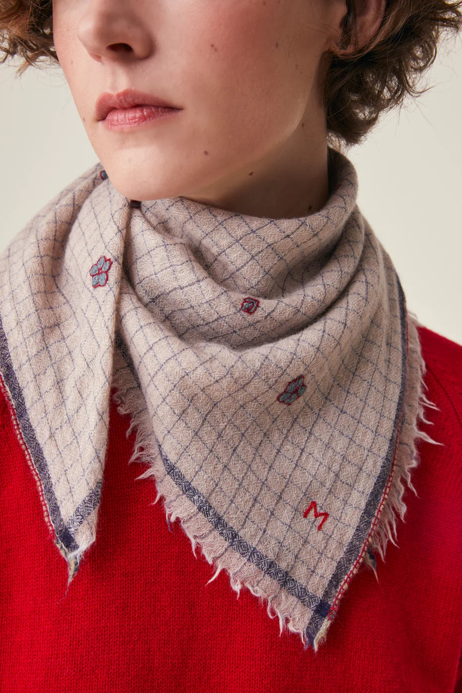 Scarf Idol Embroidery