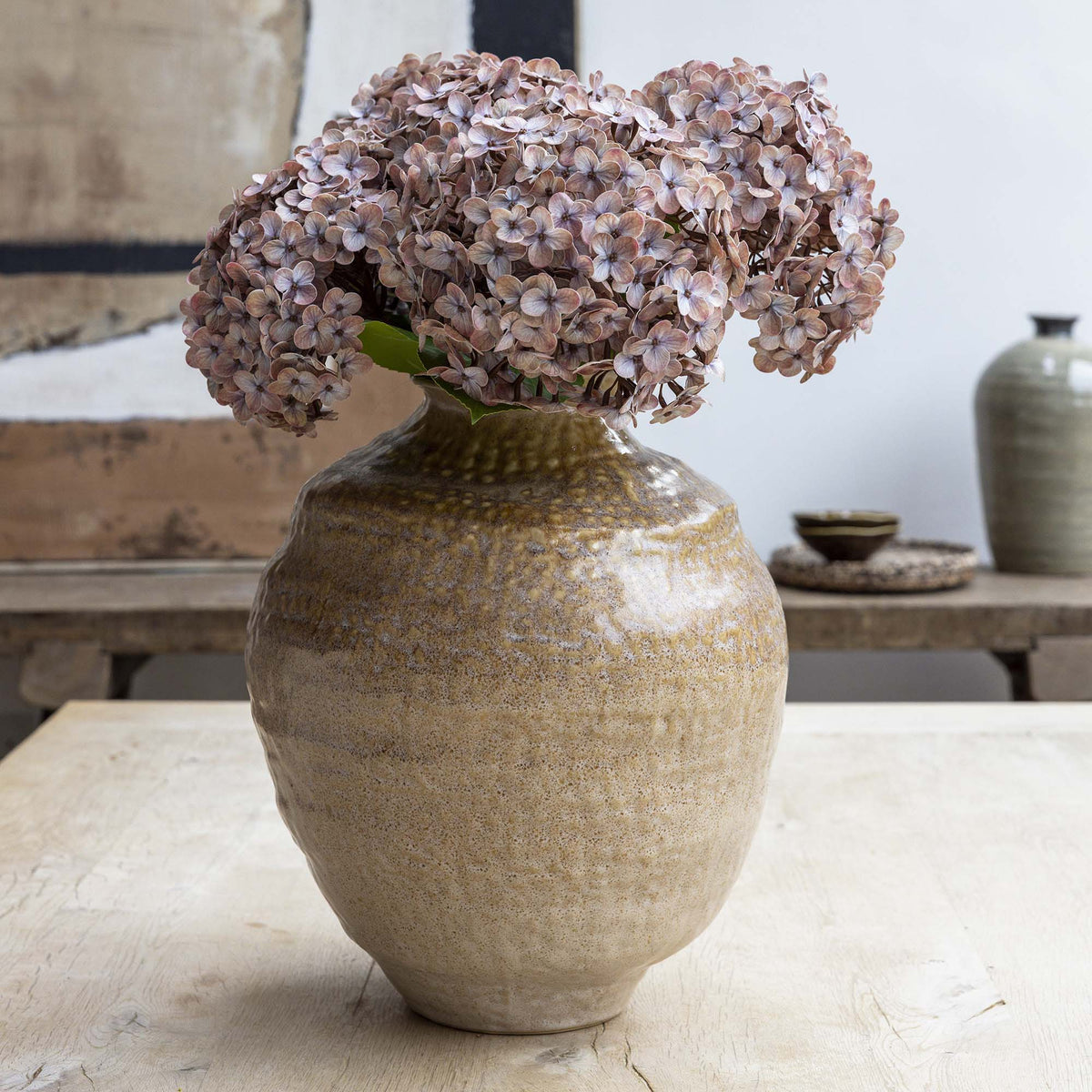 EllWOOD CERAMIC VASE - MEDIUM
