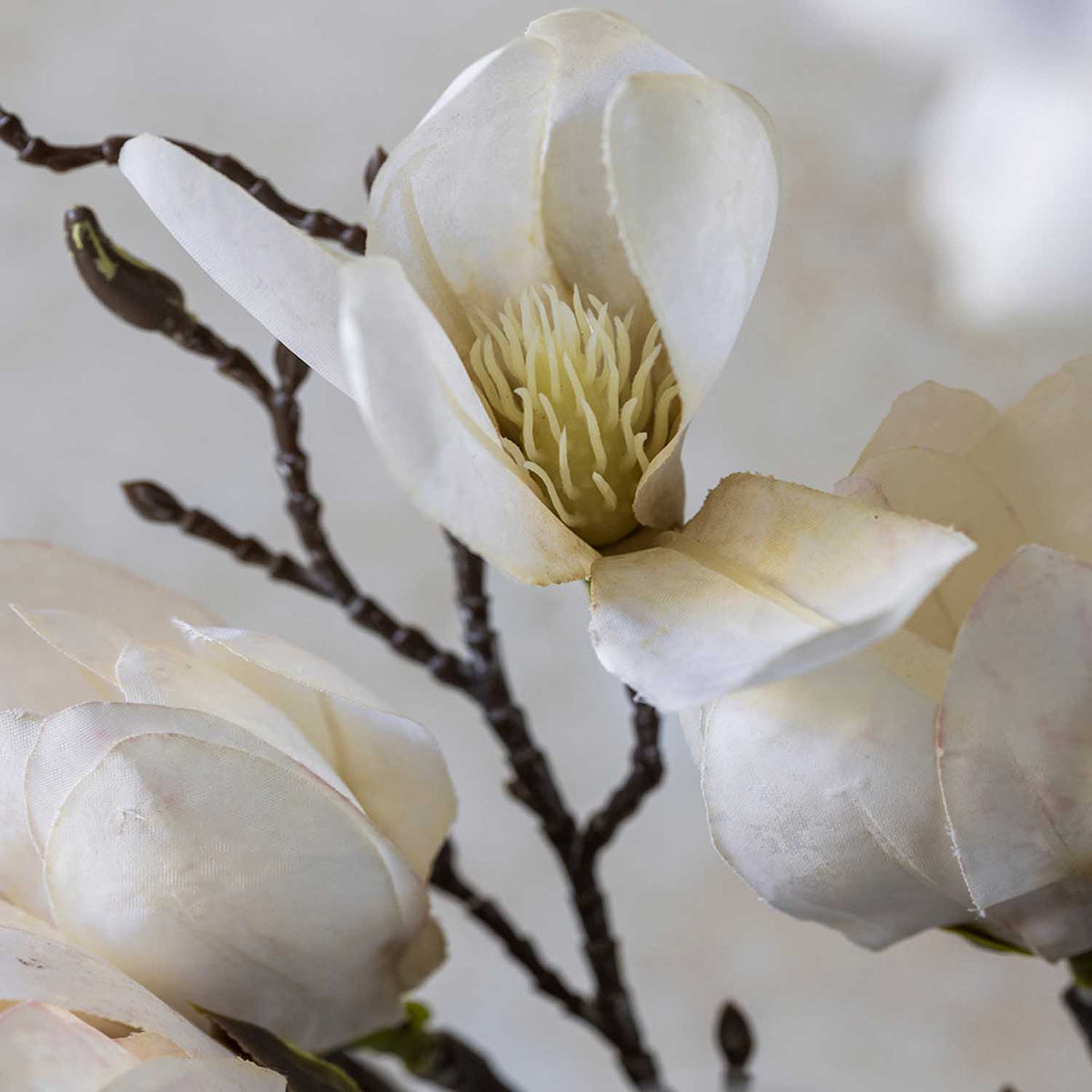 ARTIFICIAL MAGNOLIA