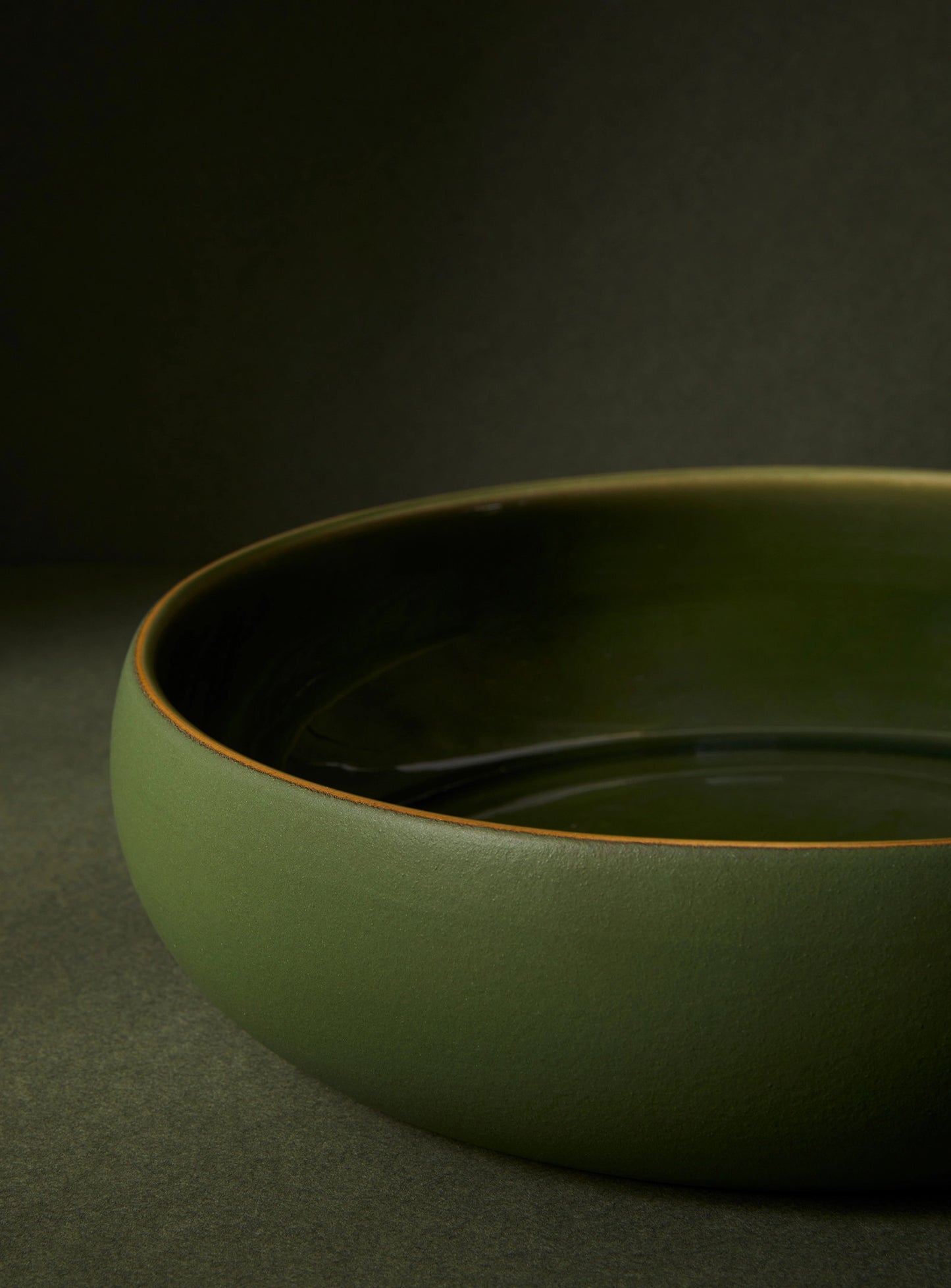 Stoneware Shallow Serving Bowl