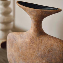 Load image into Gallery viewer, Nantou Vase
