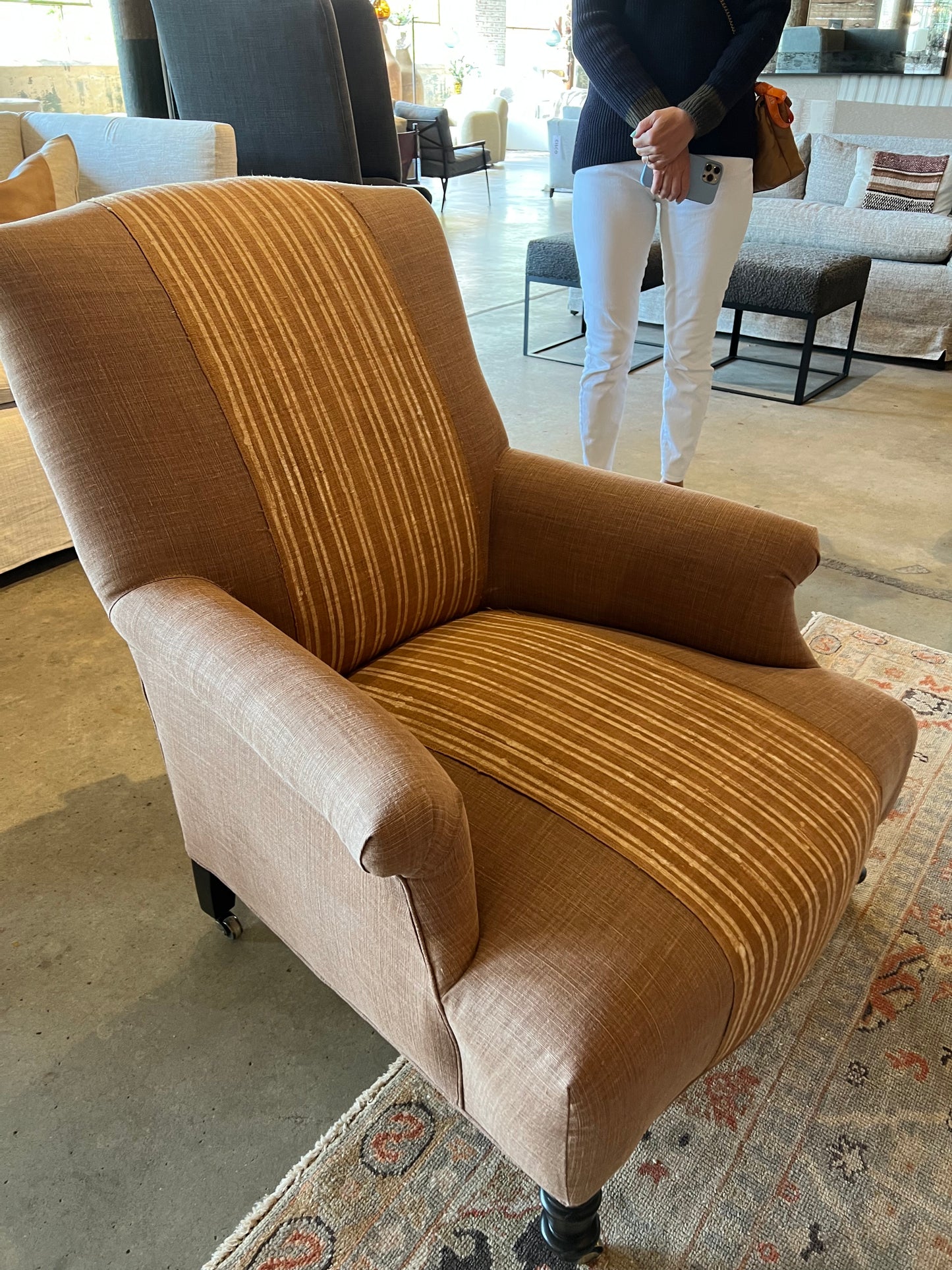 Alama Chair