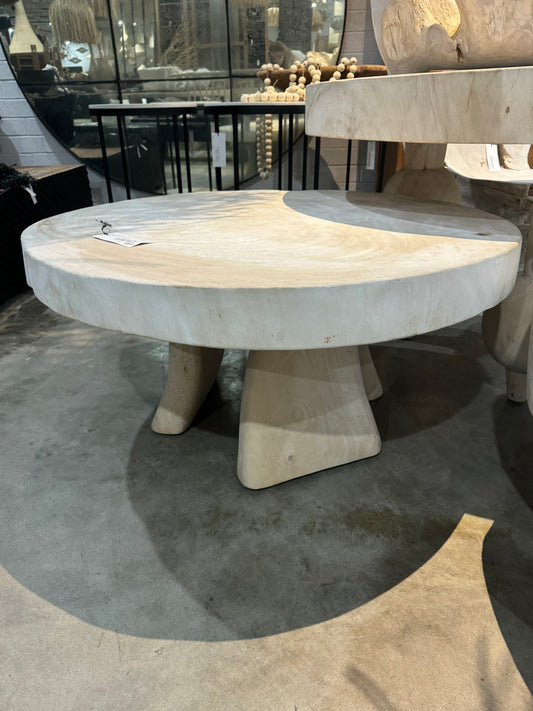 Round Bleached Fin Cocktail Table