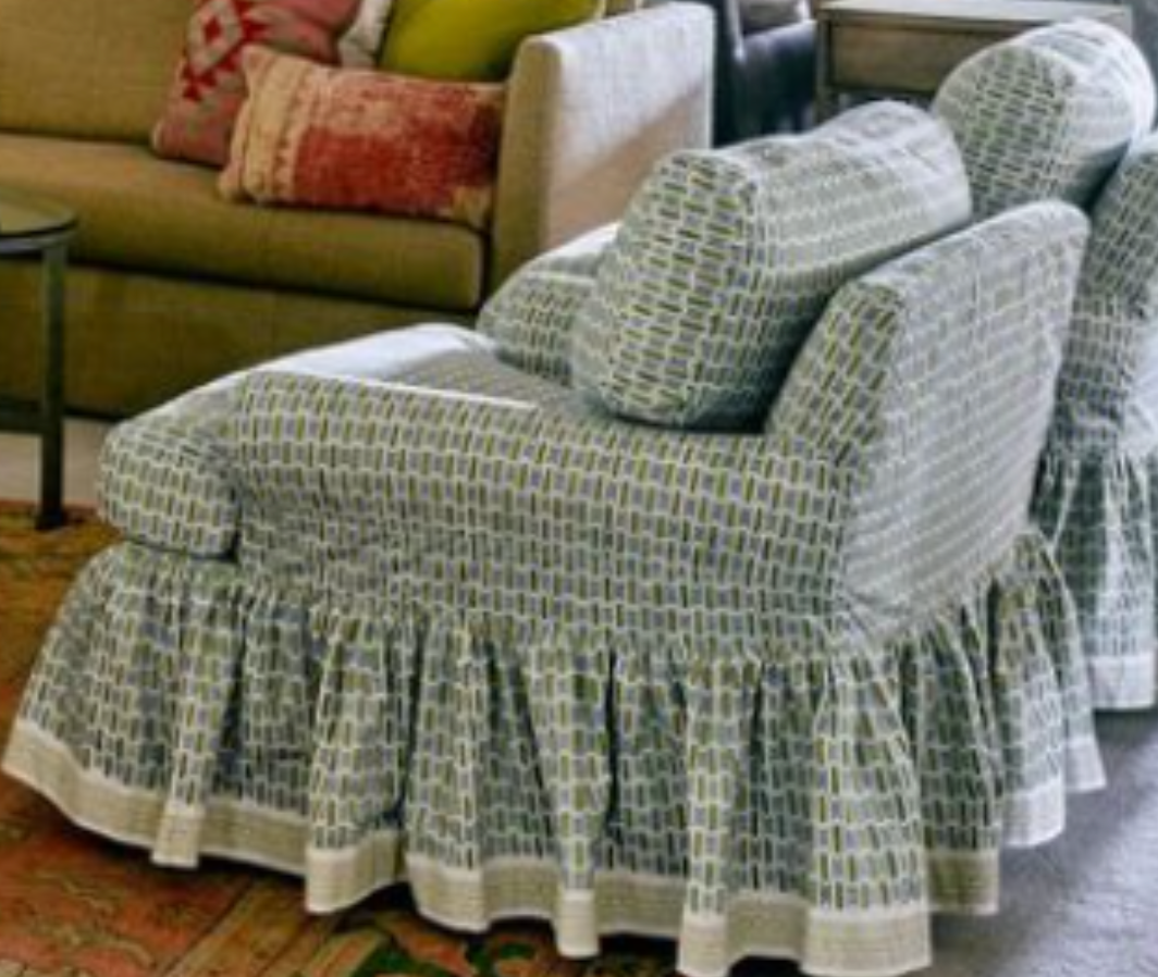 C3188-01SW Slipcover Swivel Chair