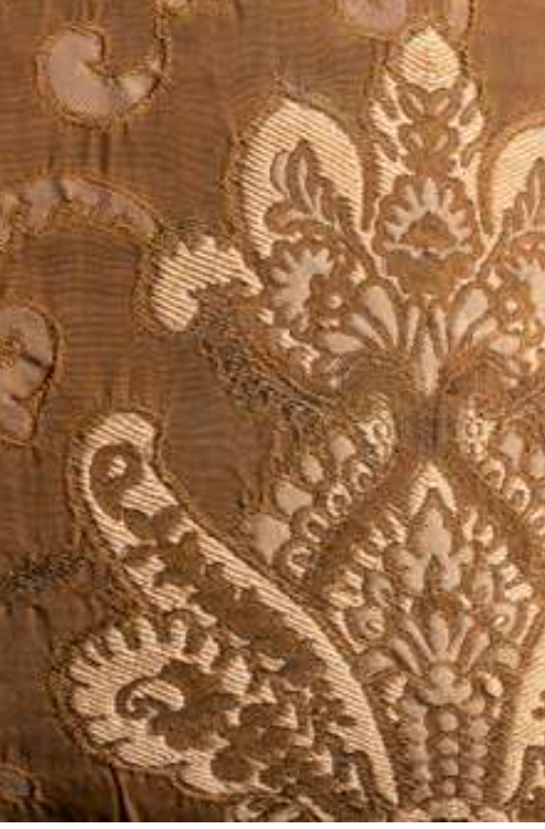 Ademia Pillow
