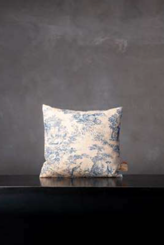 Glafira Linen Pillow