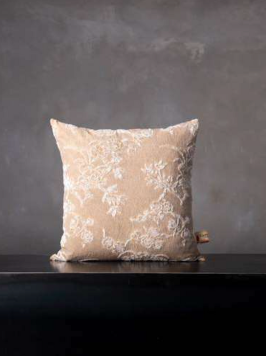 Naftalene Pillow