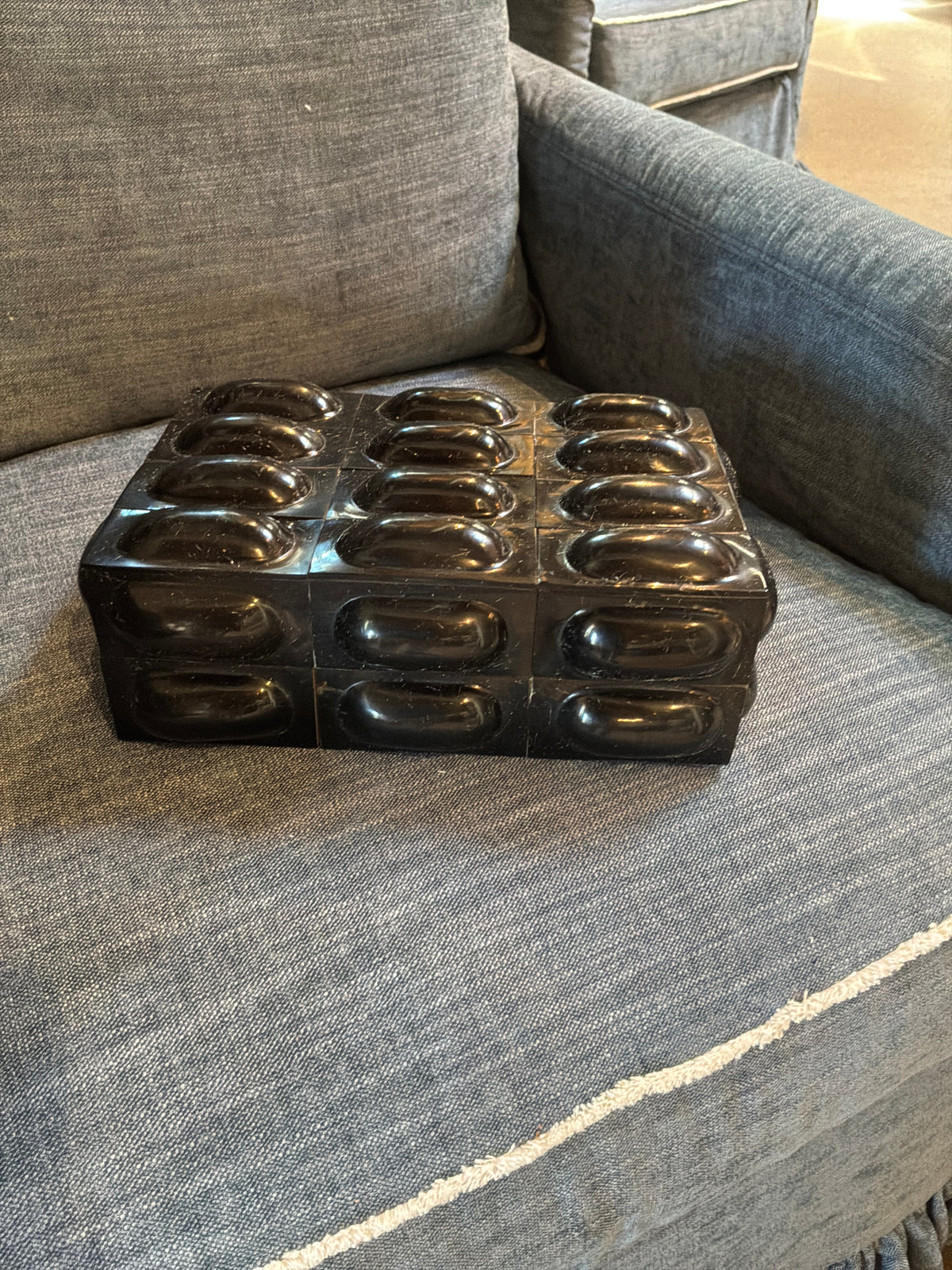 3D Black Horn Oval Box