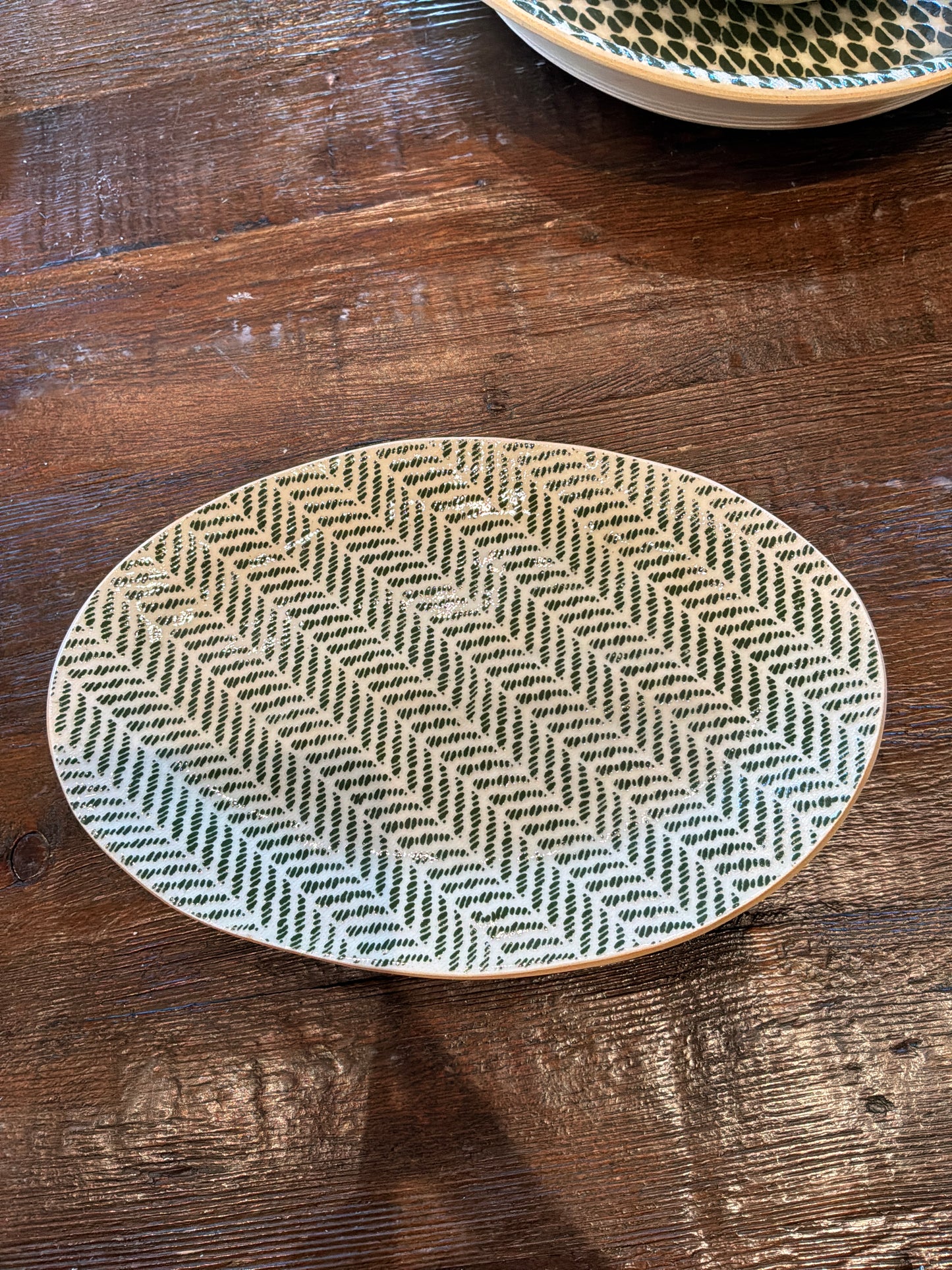 Petite Oval Herringbone