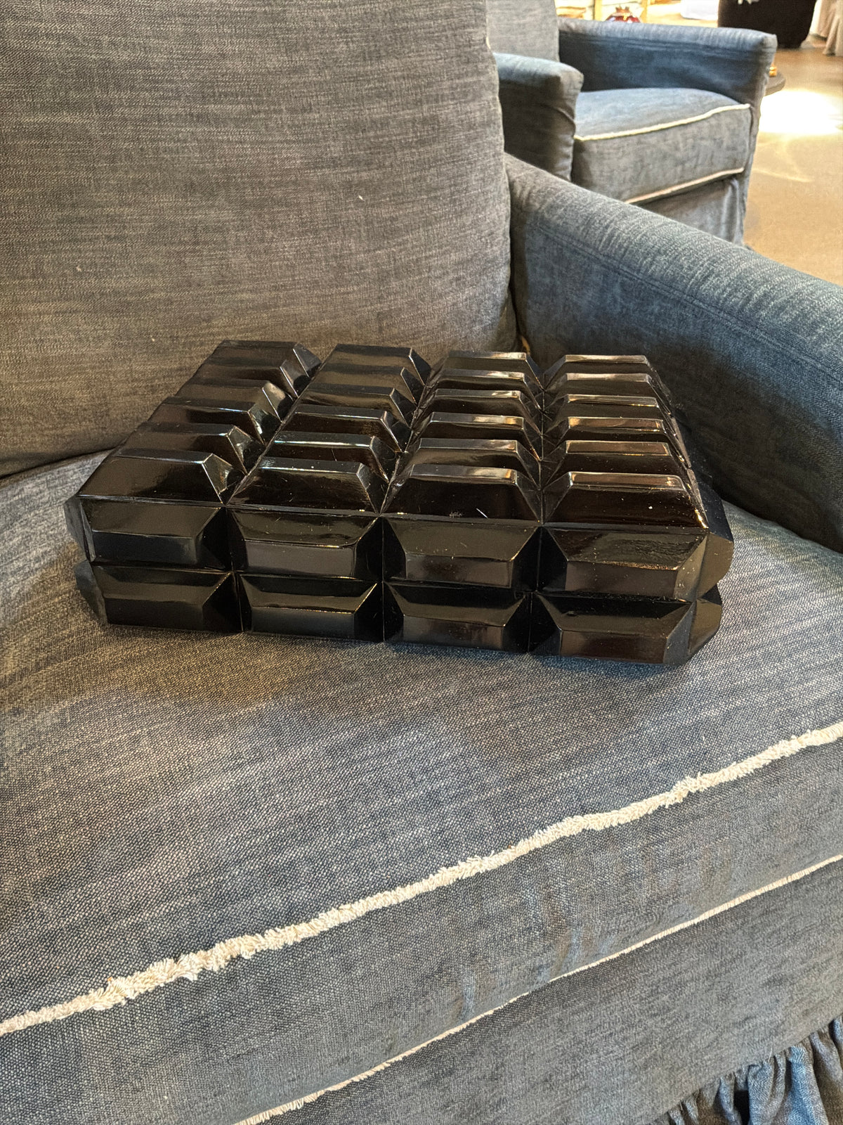 3D Black Horn Rectangular Cube Box