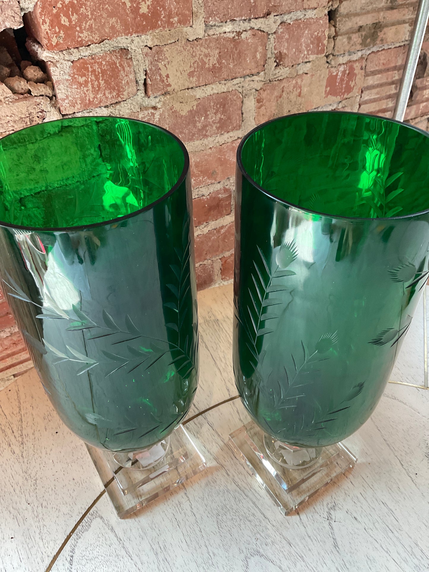 Hurricane Green Etched Flowers and Stems