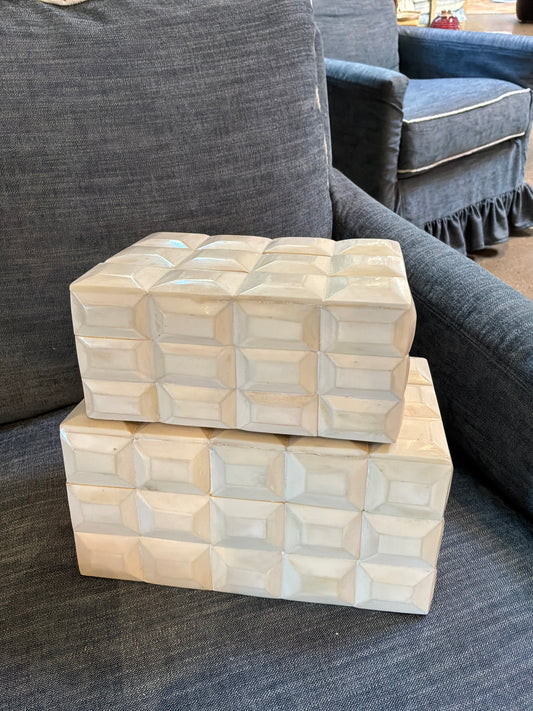 White Bone 3D Rectangular Pattern Box