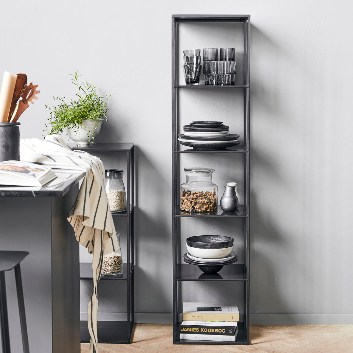 Shelving unit