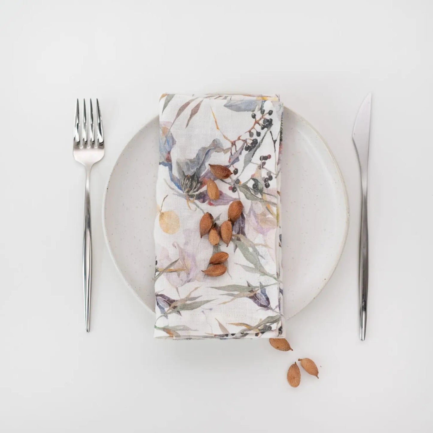 Meadow Linen Napkins & Tablecloth